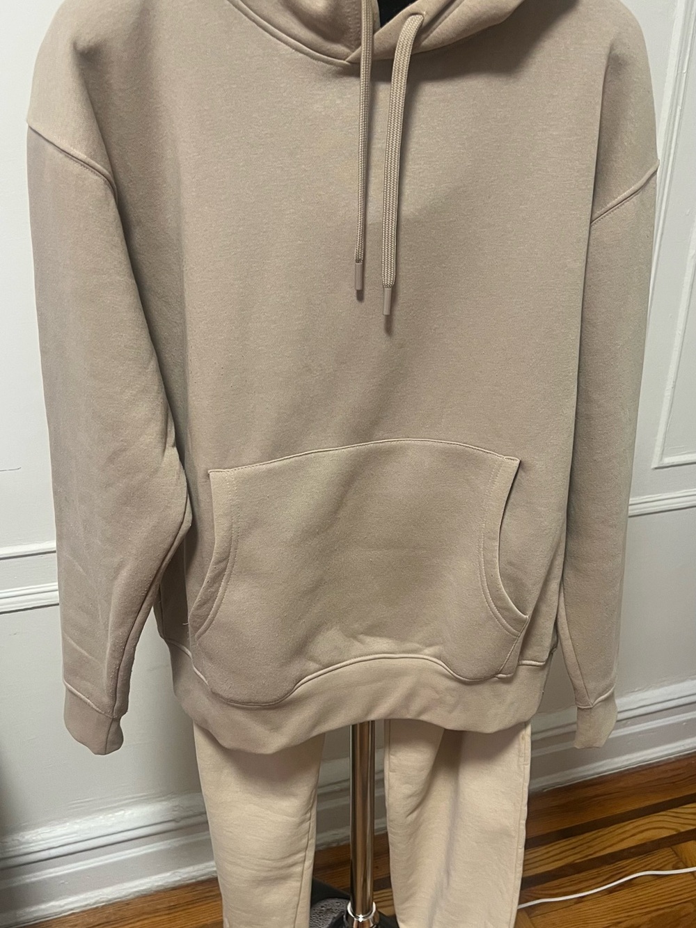 Denim & Flower Toupe Beige Crewneck Hoodie/pants